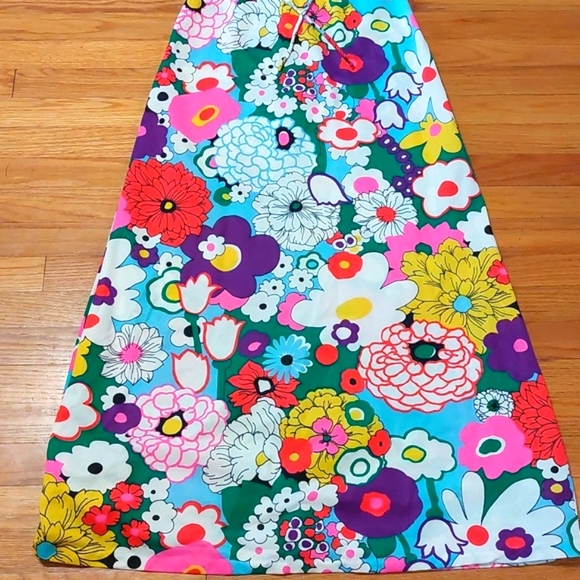 Vintage Floral Maxi Dress - Picture 2 of 7